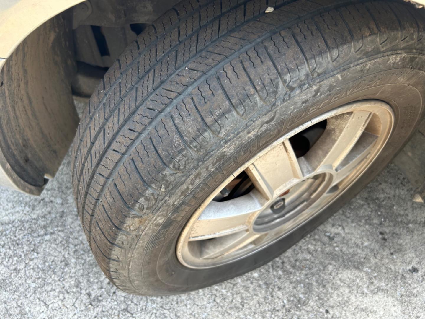 2004 Kia Optima (KNAGD126945) , located at 1758 Cassat Ave., Jacksonville, FL, 32210, (904) 384-2799, 30.286720, -81.730652 - $3500.00----------2004 KIA OPTIMA LX 129,627 MILES EXTRA CLEAN ICE-COLD AIR CONDITIONING 4-DOOR SUNROOF ALLOYS SPOILER RUNS GREAT ASK ABOUT 50/50 BHPH FINANCING FOR THIS VEHICLE CALL US NOW @ 904-384-2799 - Photo#25